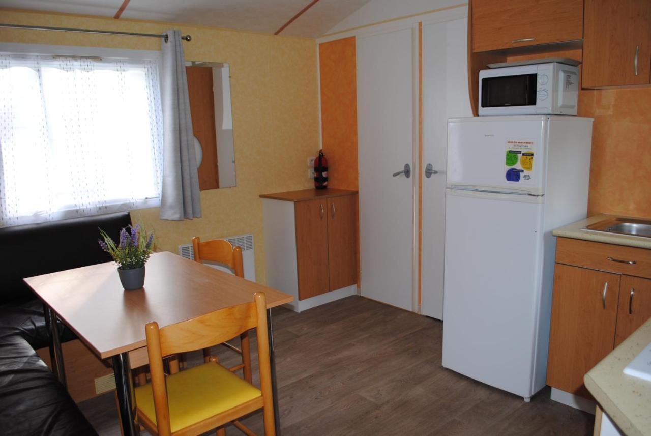 Mobil Home Camping 3*** Piscine Chauffee La Boissiere-de-Montaigu Bagian luar foto